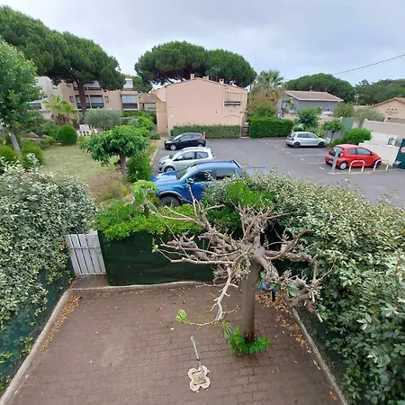 Lumineux Avec Piscine, Parking Et Loggia Au Grau D'agde - Fr-1-423-310 Le Grau-d'Agde